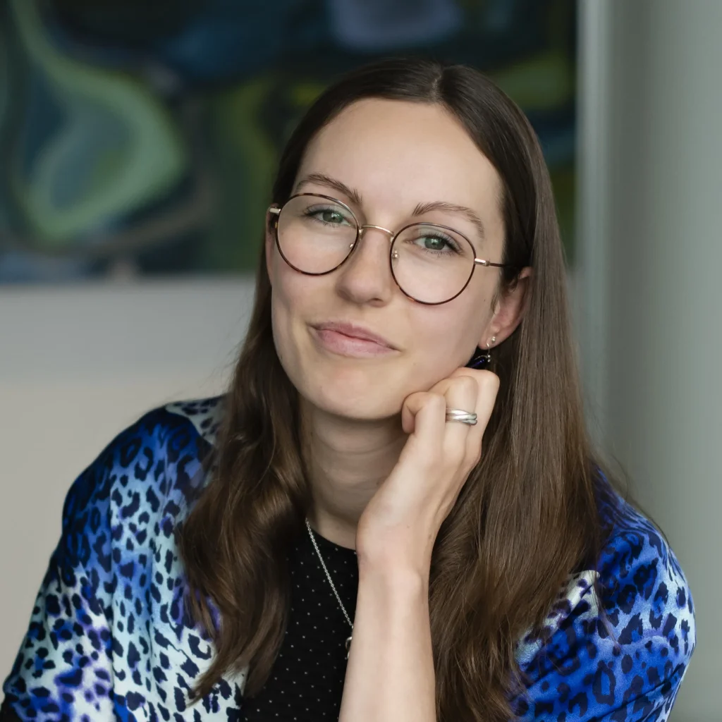Katherine Barrett headshot